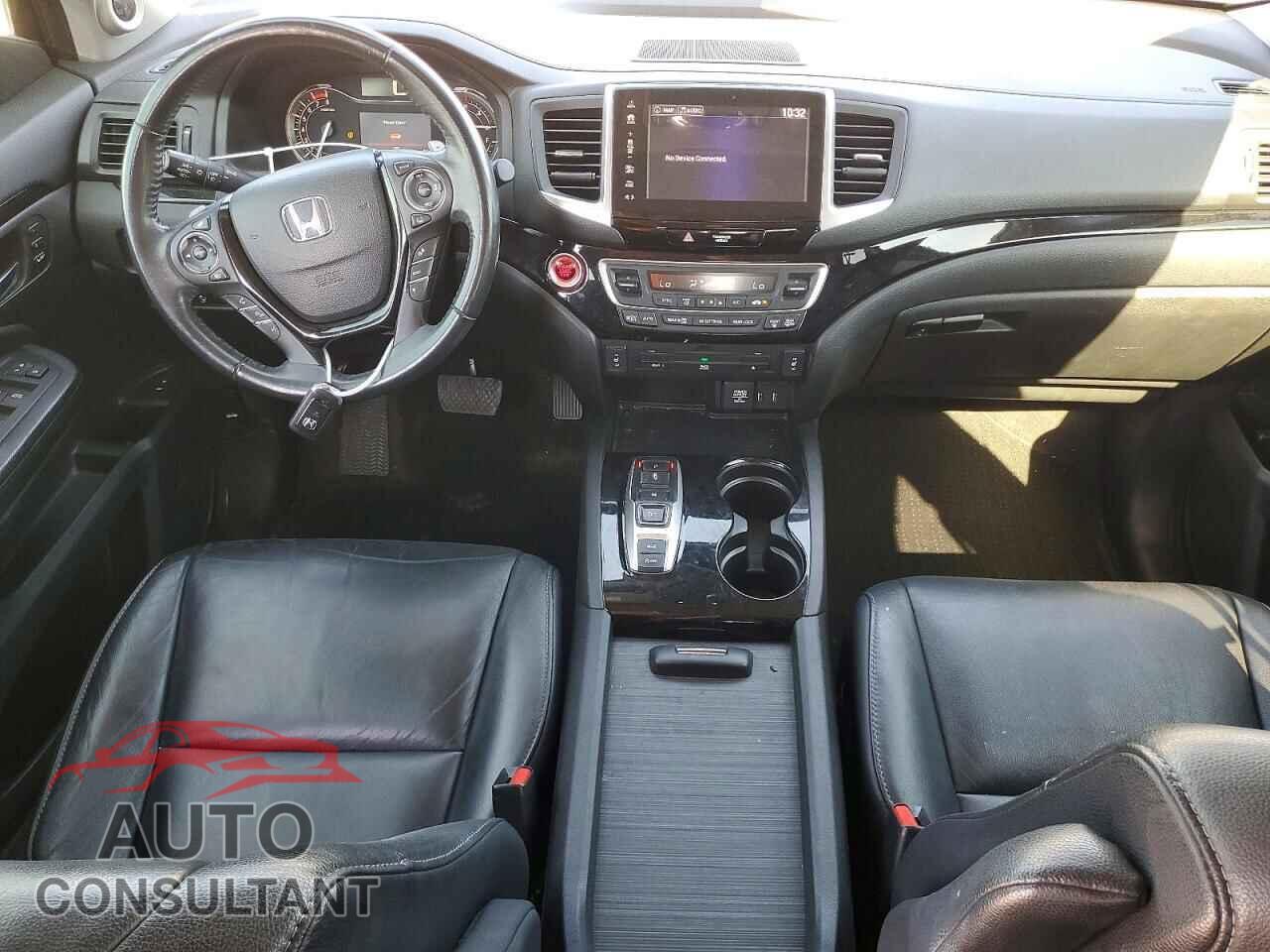 HONDA PILOT 2018 - 5FNYF6H96JB062285