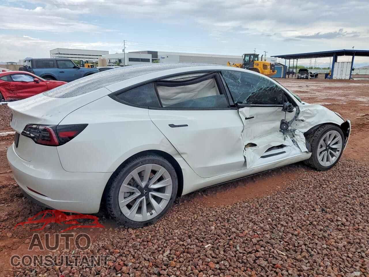 TESLA MODEL 3 2023 - 5YJ3E1EA5PF488721