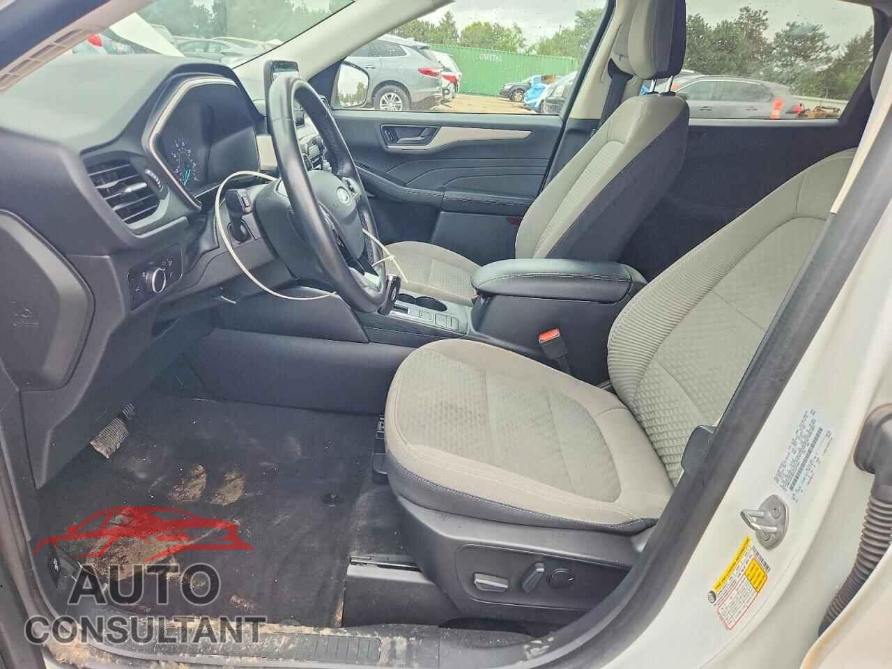 FORD ESCAPE 2022 - 1FMCU0G66NUC01991