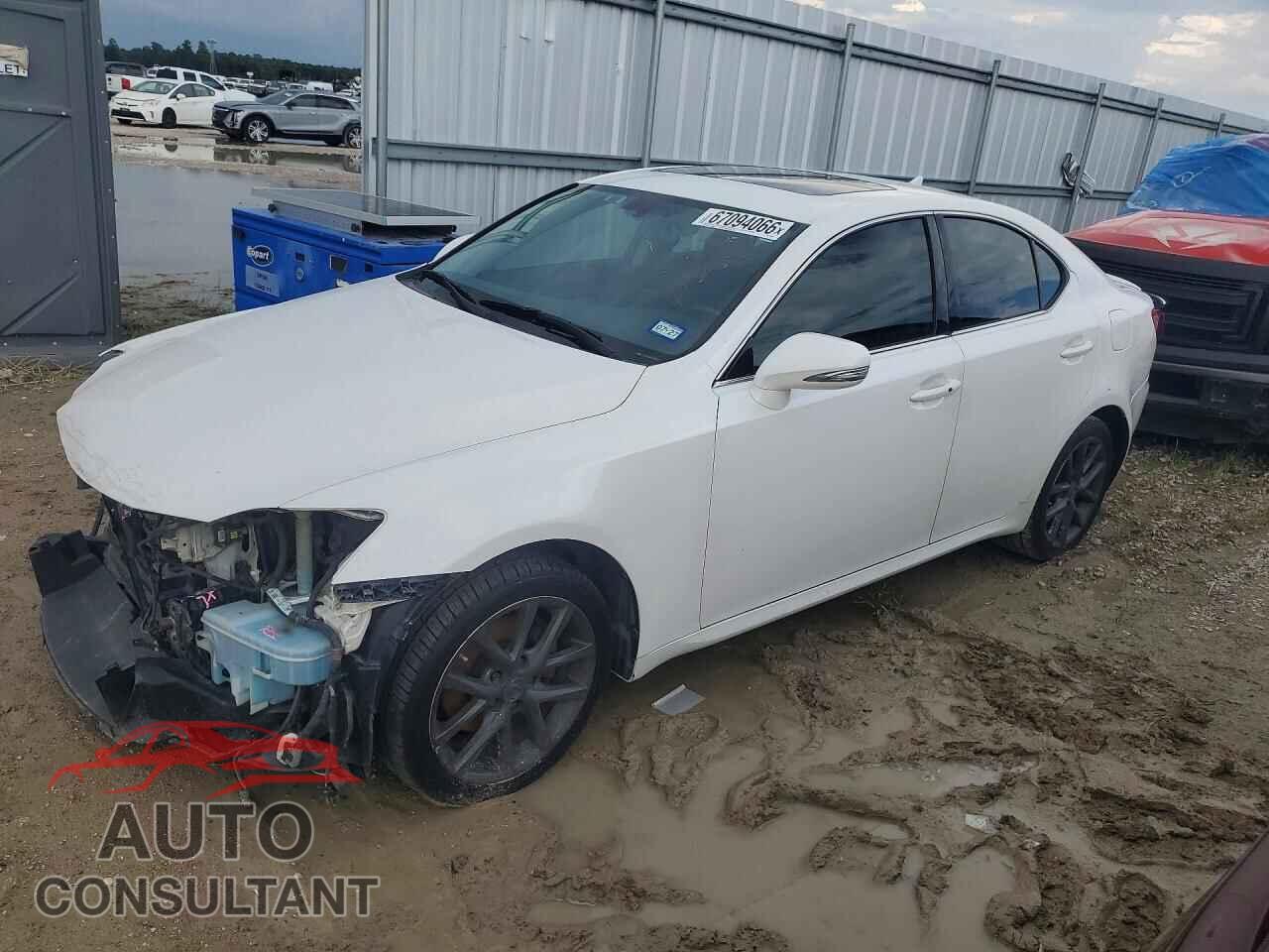 LEXUS IS 2012 - JTHCF5C21C5059506