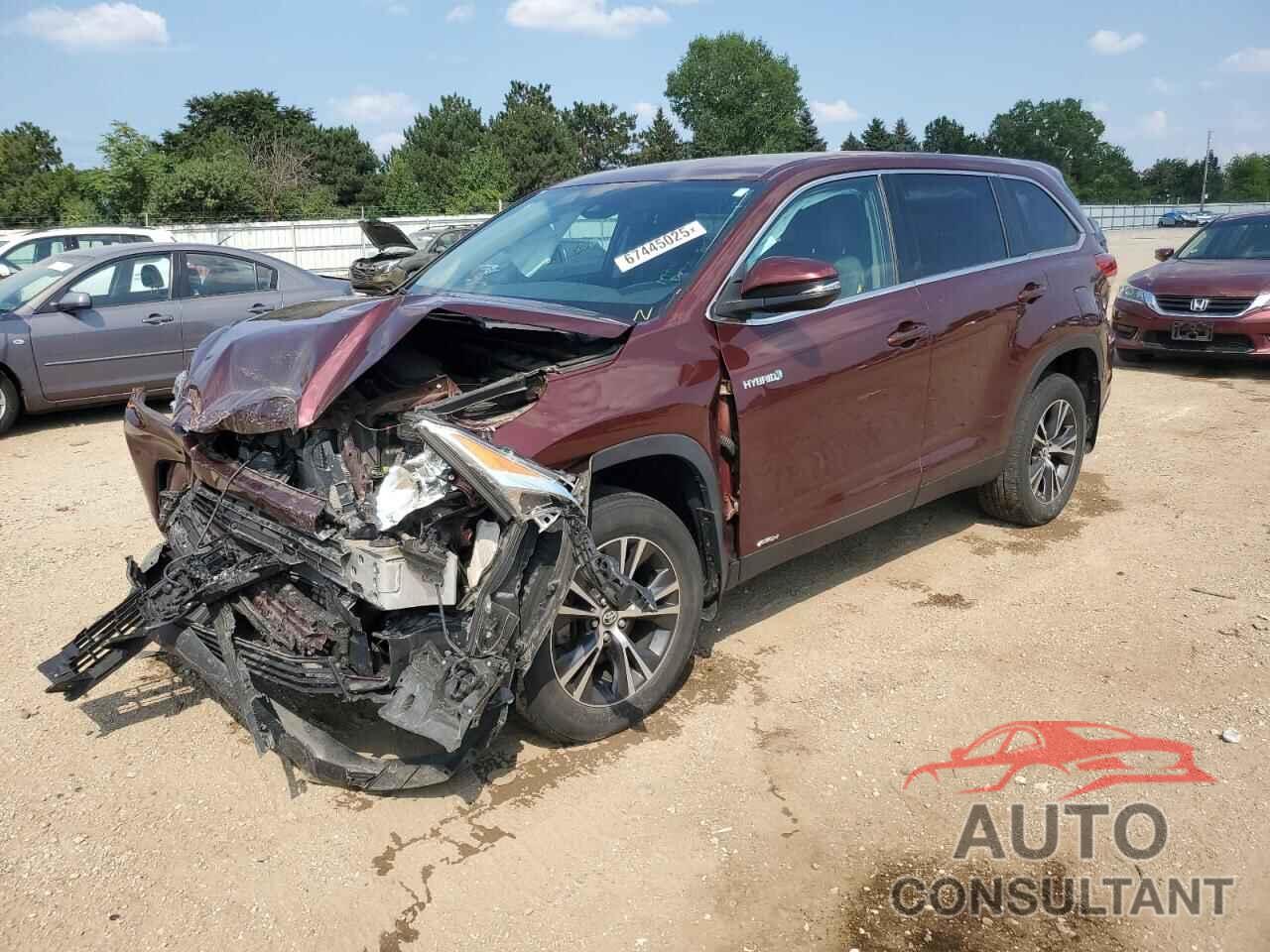TOYOTA HIGHLANDER 2019 - 5TDBGRFH8KS072103