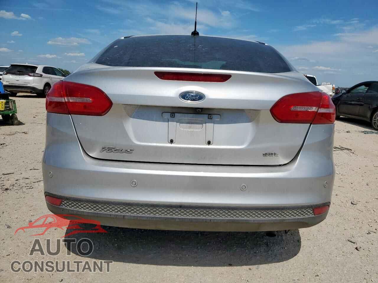 FORD FOCUS 2017 - 1FADP3H28HL266743