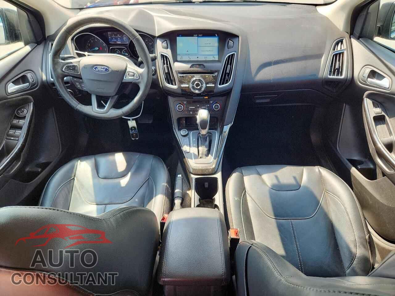 FORD FOCUS 2017 - 1FADP3N26HL349219