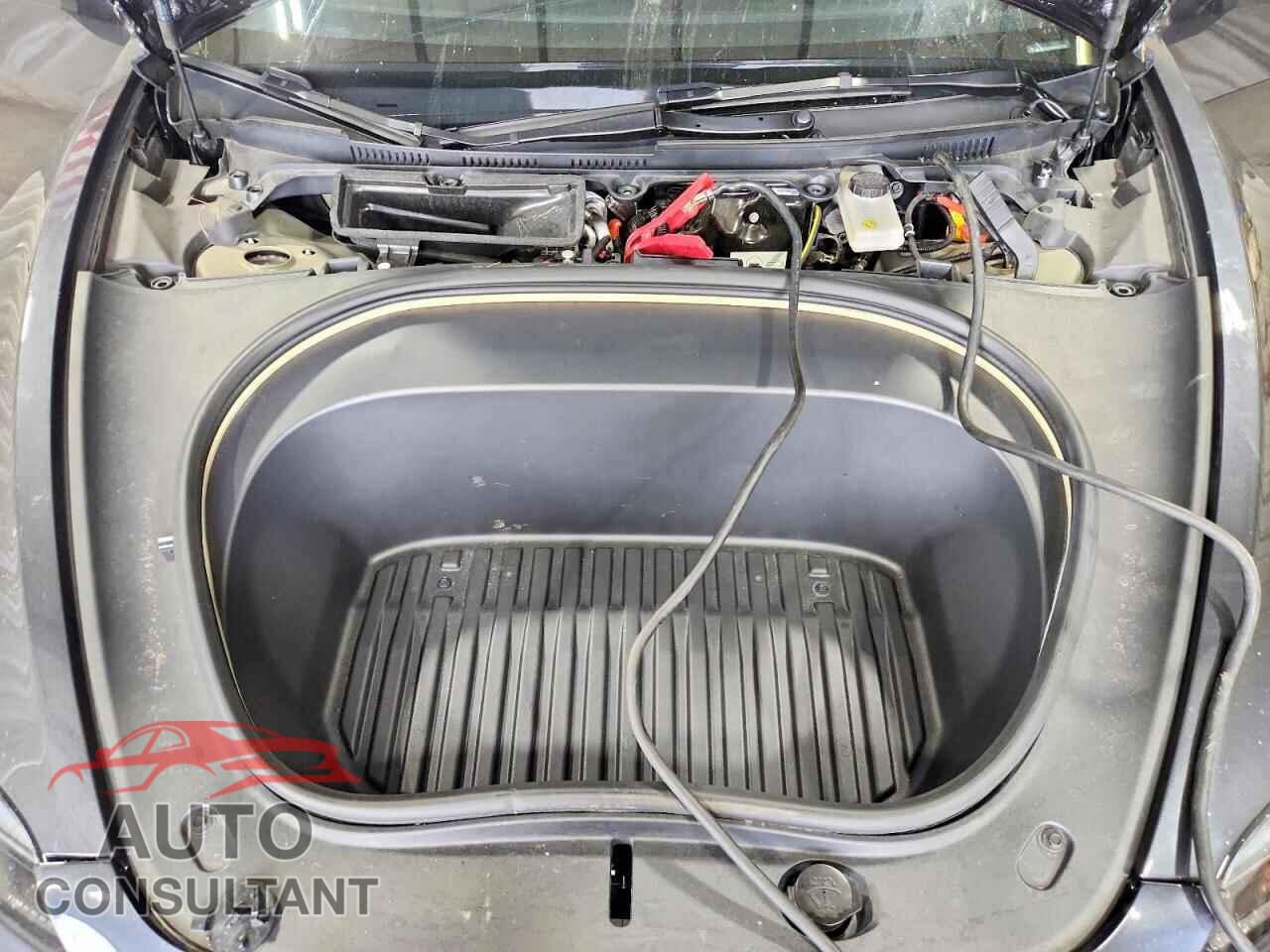 TESLA MODEL 3 2025 - 5YJ3E1EB4SF022778