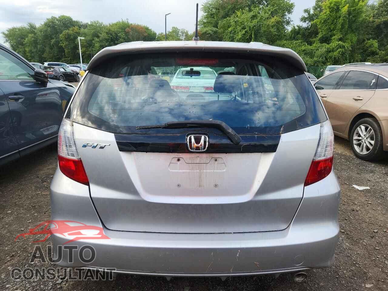 HONDA FIT 2011 - JHMGE8H5XBC009173