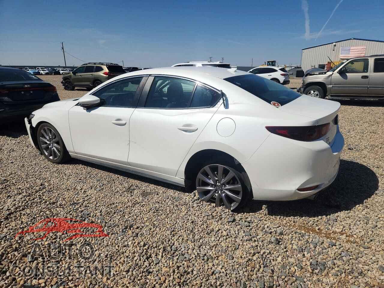 MAZDA 3 2019 - 3MZBPADL7KM107039