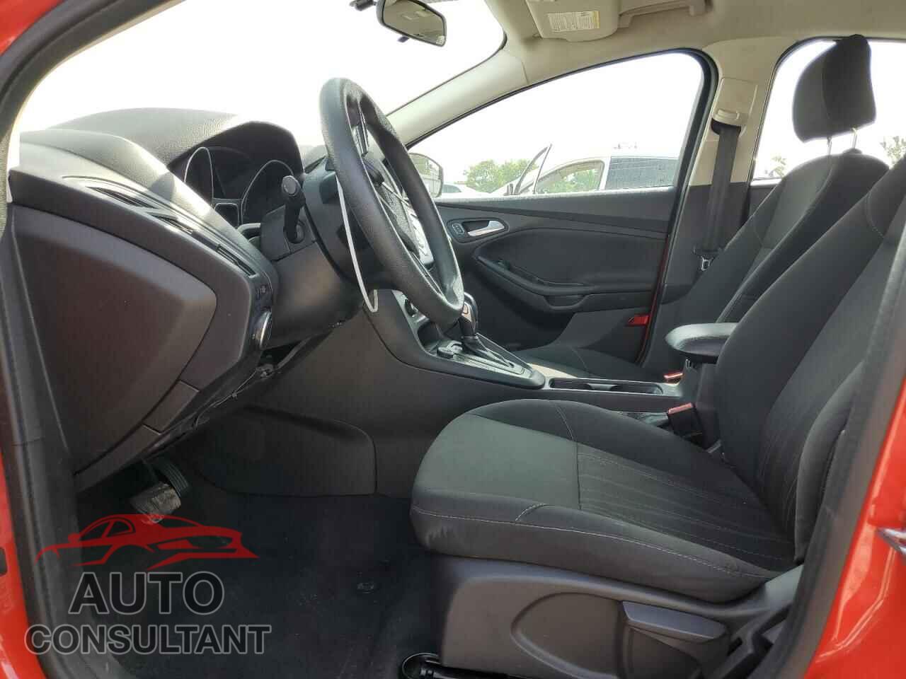 FORD FOCUS 2016 - 1FADP3F27GL272518
