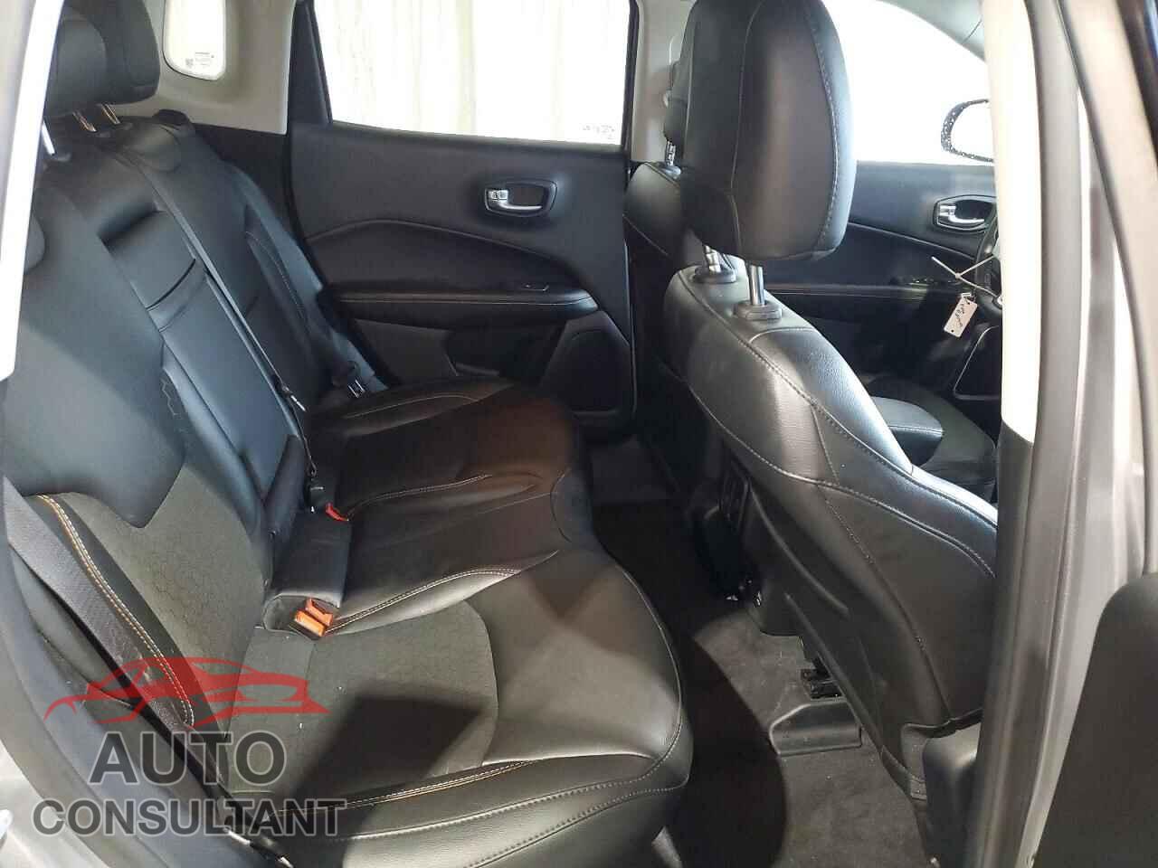 JEEP COMPASS 2019 - 3C4NJDBB5KT673560