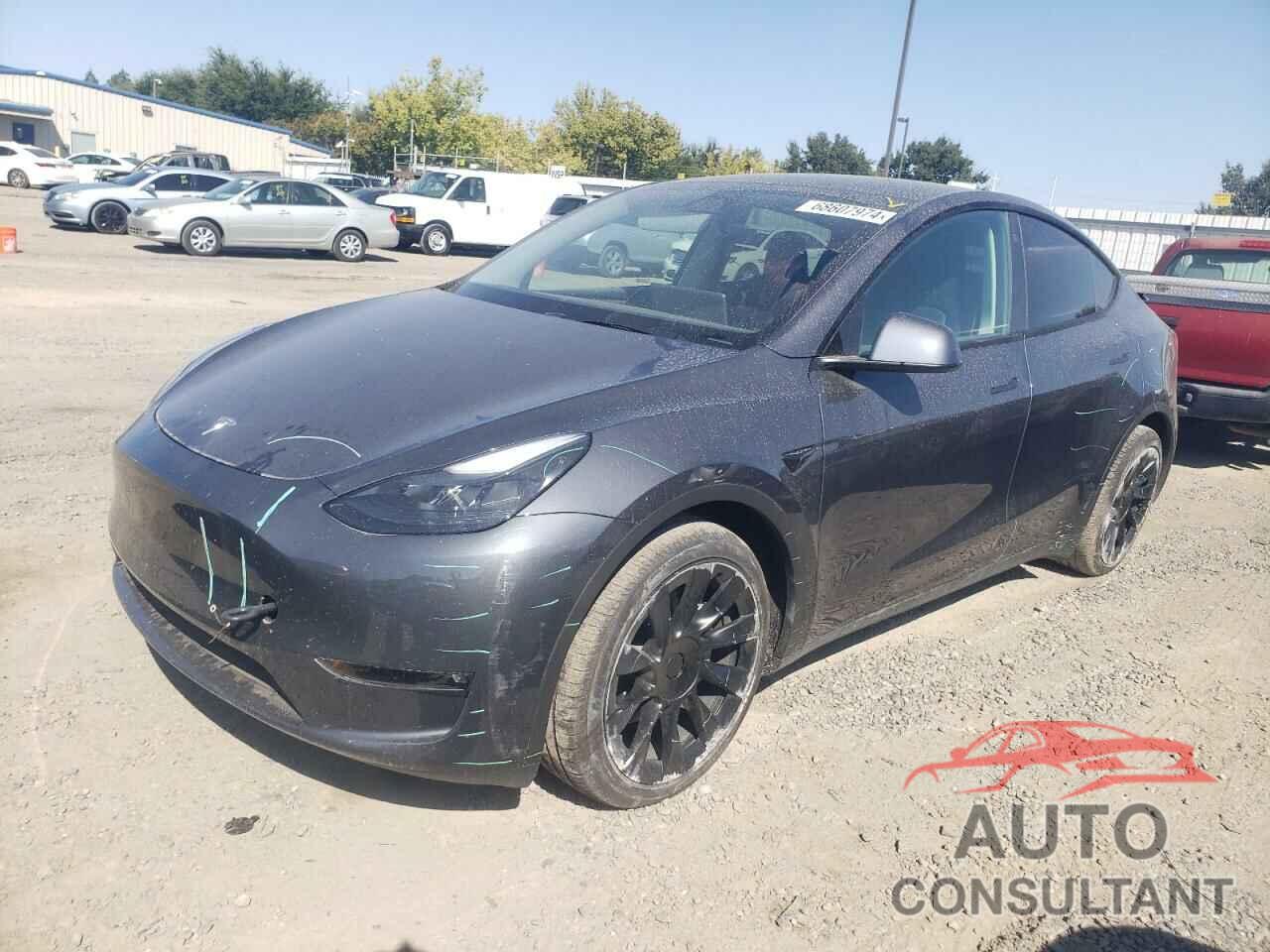 TESLA MODEL Y 2023 - 7SAYGDEE2PF749195