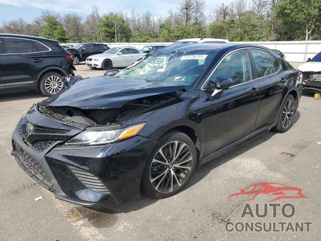 TOYOTA CAMRY 2018 - 4T1B11HK9JU151541