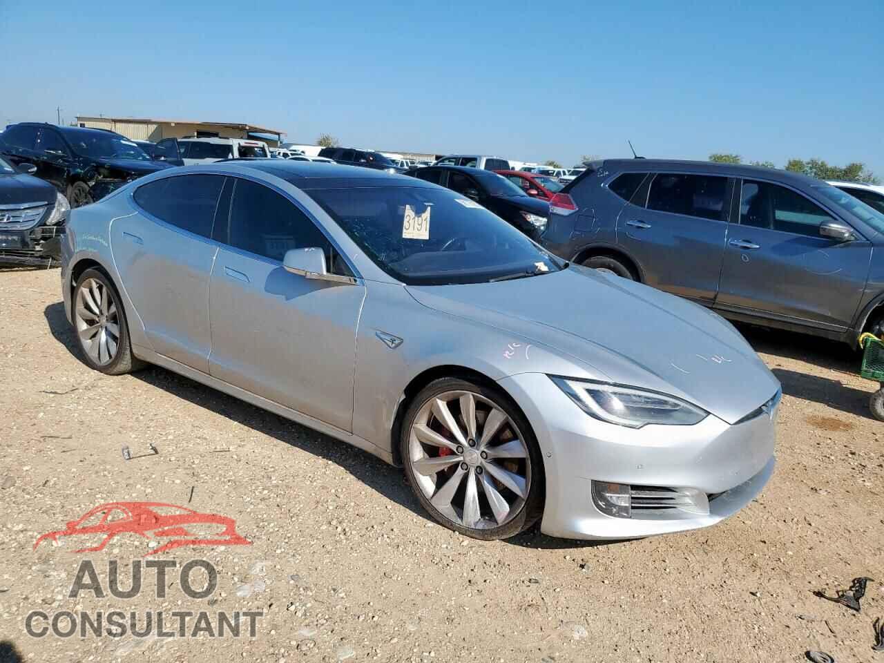 TESLA MODEL S 2016 - 5YJSA1E46GF141903