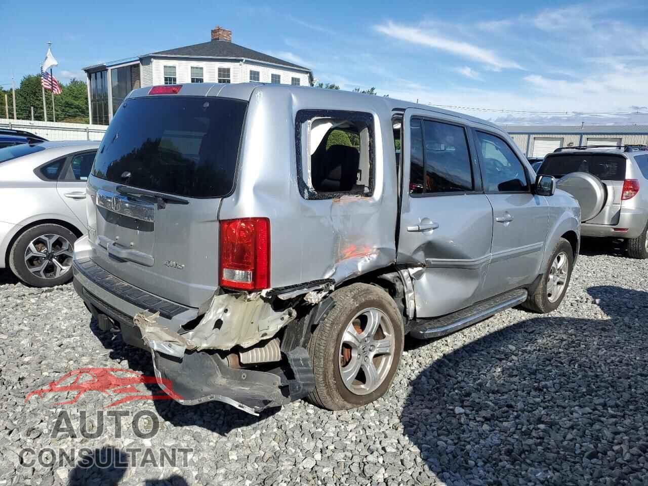 HONDA PILOT 2013 - 5FNYF4H68DB042330
