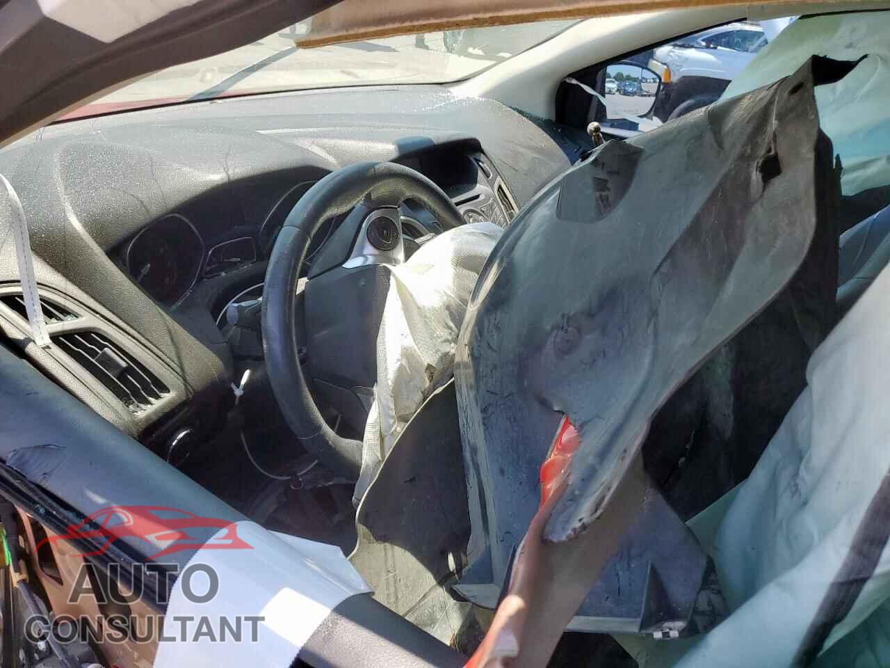 FORD FOCUS 2012 - 1FAHP3M28CL325547