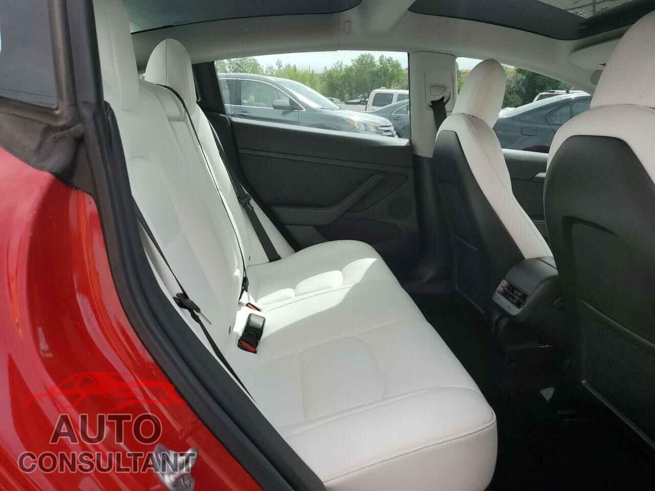 TESLA MODEL 3 2021 - 5YJ3E1ECXMF036275