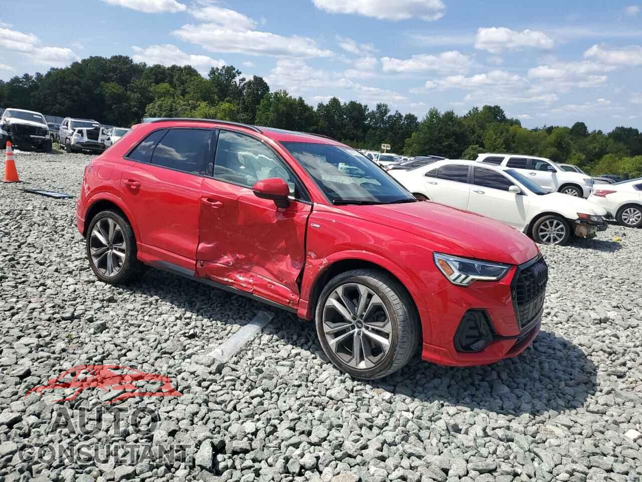 AUDI Q3 2022 - WA1EECF36N1046695