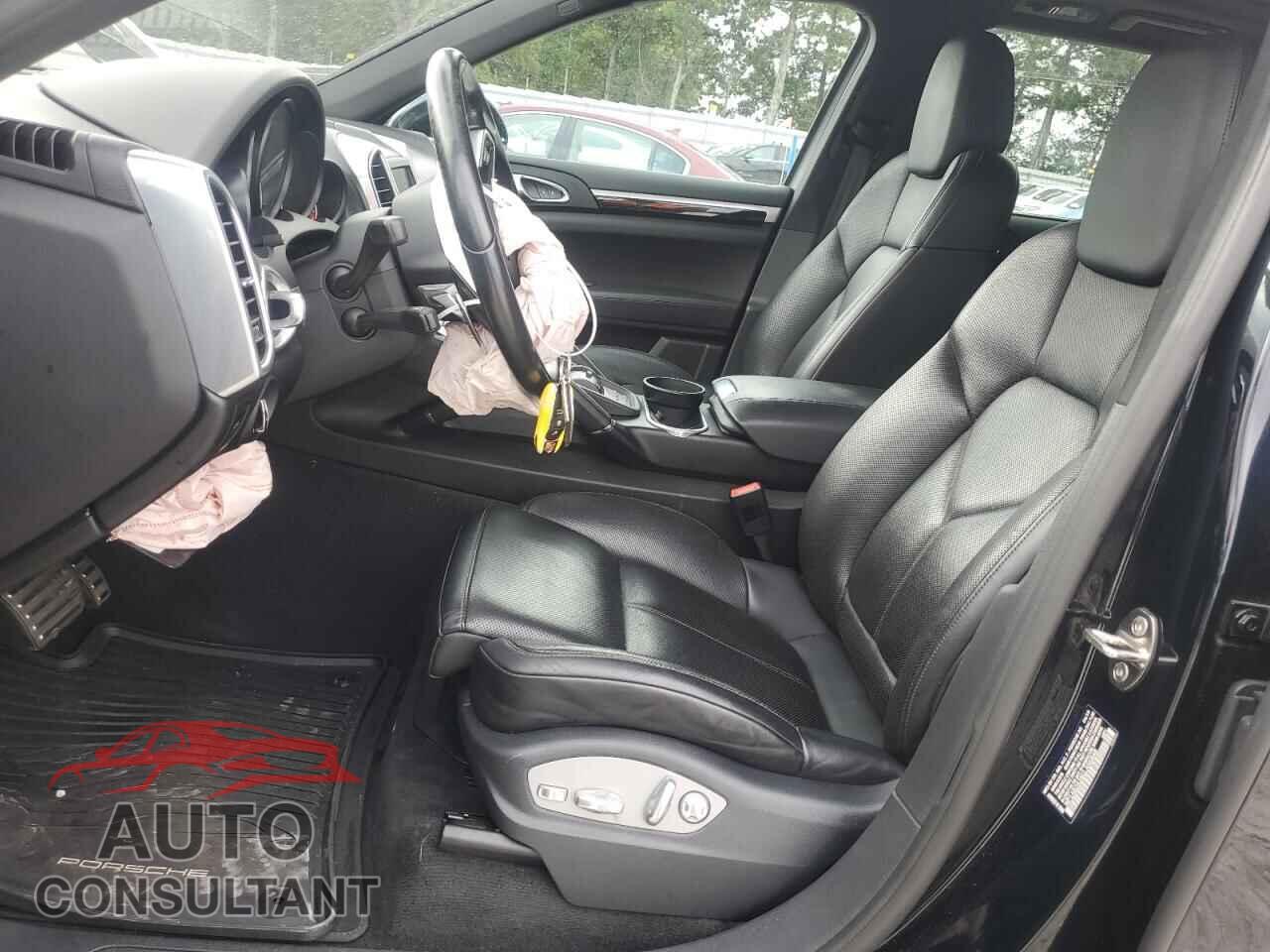 PORSCHE CAYENNE 2016 - WP1AB2A28GLA96848
