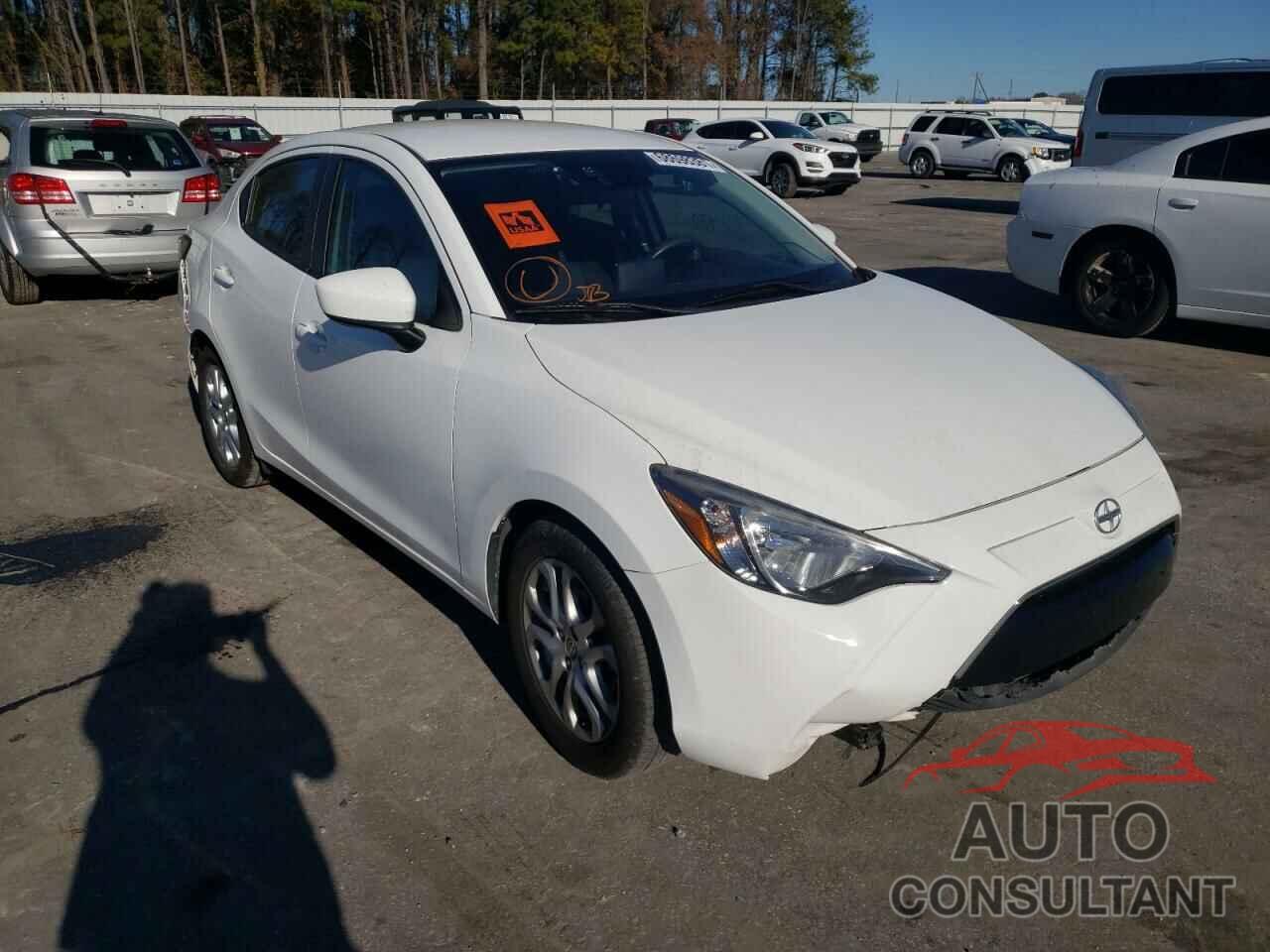 TOYOTA SCION 2016 - 3MYDLBZV7GY108555