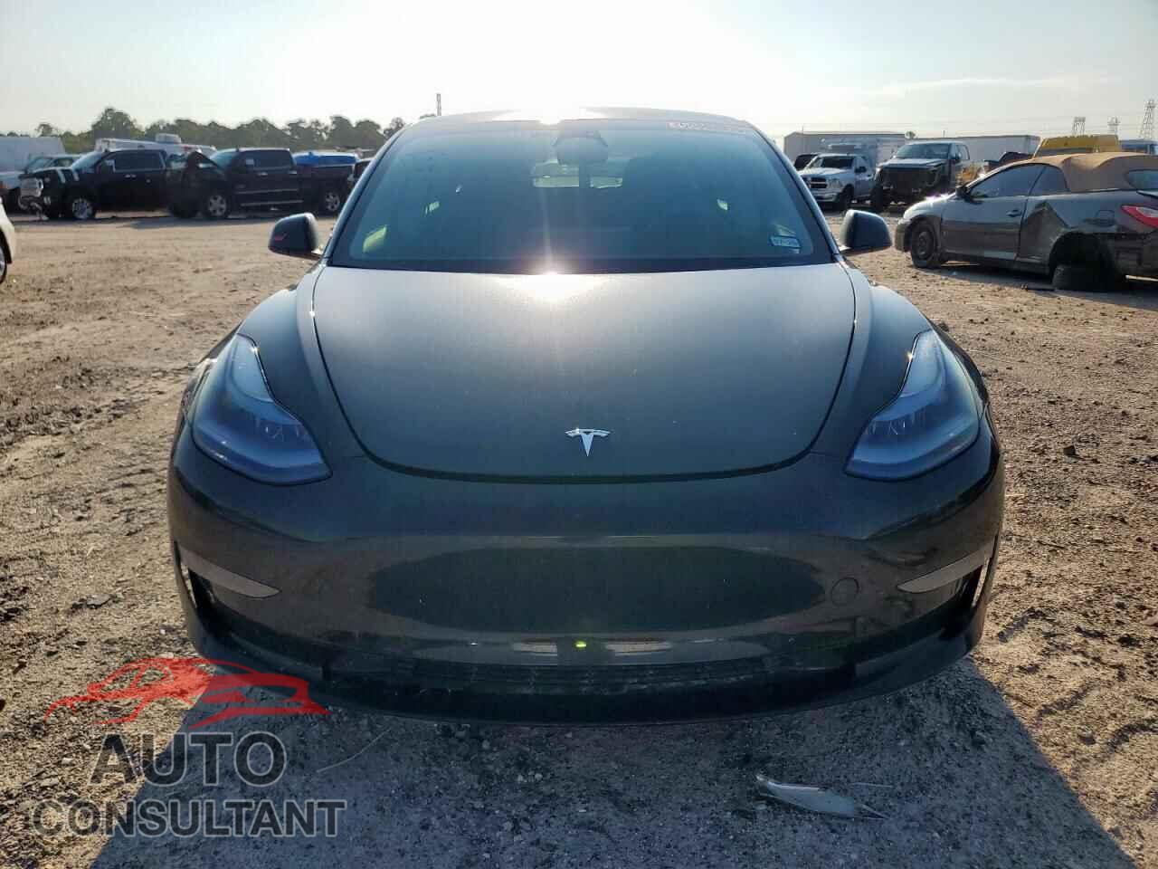 TESLA MODEL 3 2021 - 5YJ3E1EA4MF991118