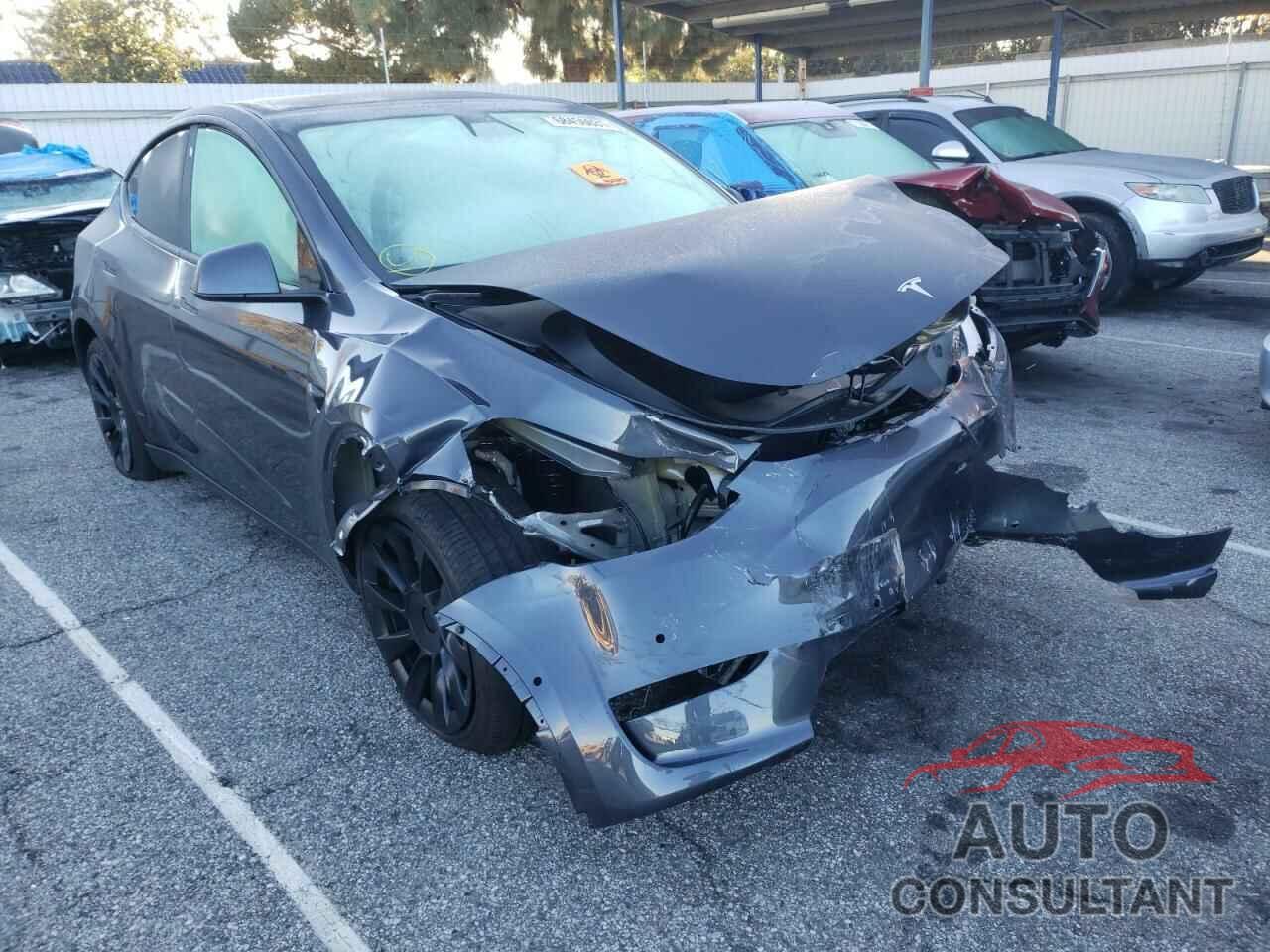 TESLA MODEL Y 2021 - 5YJYGAEE7MF222759
