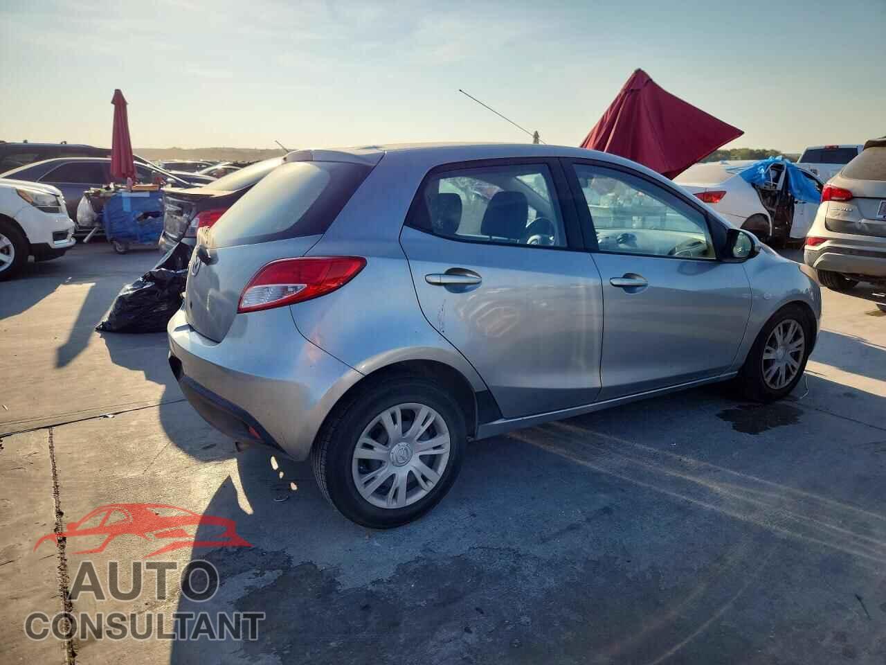 MAZDA 2 2013 - JM1DE1KY7D0170678