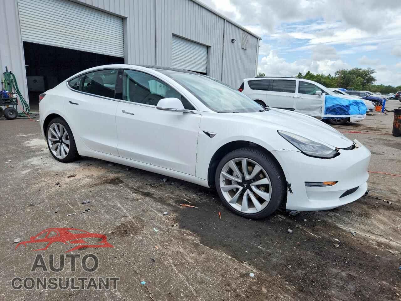 TESLA MODEL 3 2018 - 5YJ3E1EA6JF013764