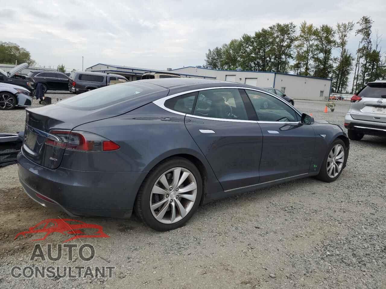 TESLA MODEL S 2015 - 5YJSA1H26FF084322