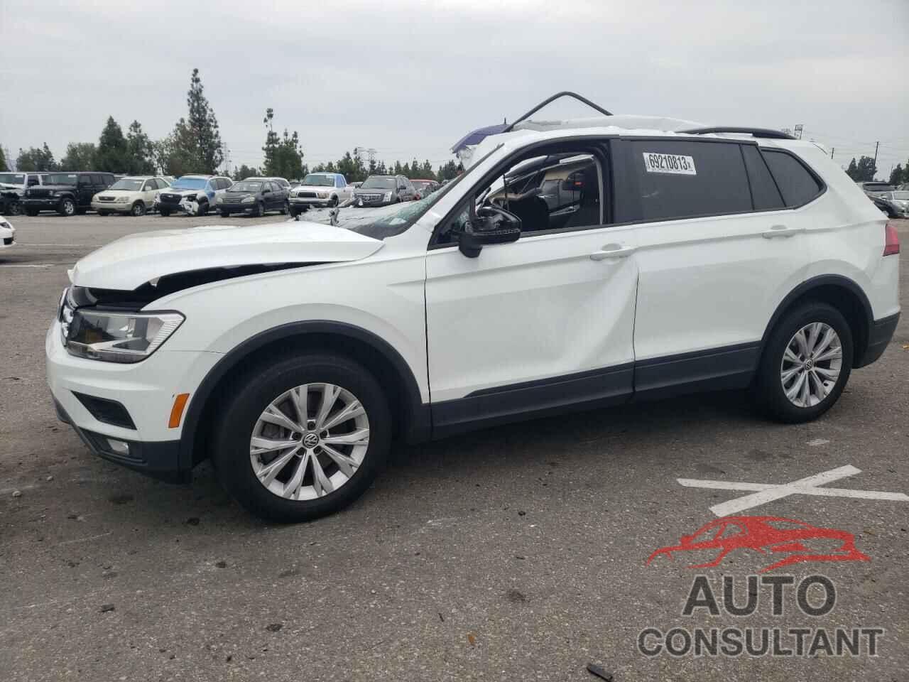 VOLKSWAGEN TIGUAN 2018 - 3VV1B7AX7JM029417