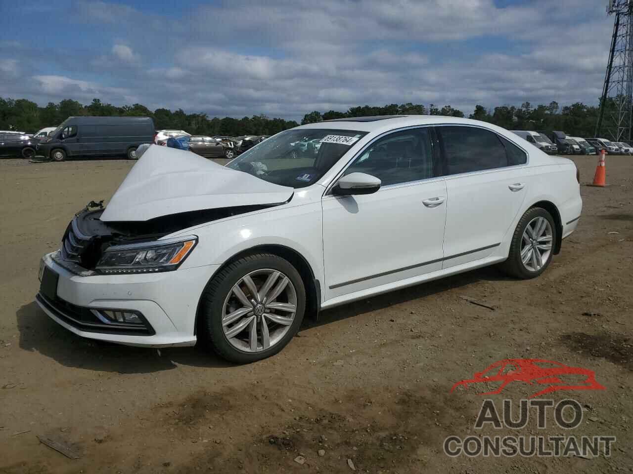 VOLKSWAGEN PASSAT 2017 - 1VWGT7A39HC049096