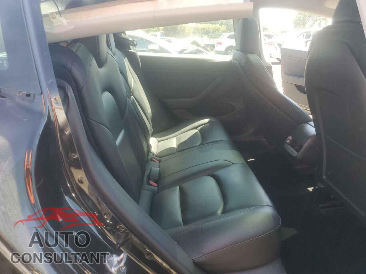 TESLA MODEL 3 2021 - 5YJ3E1EB9MF877348