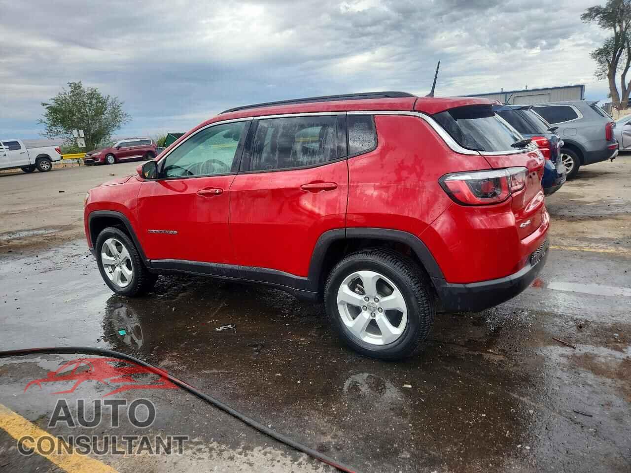 JEEP COMPASS 2018 - 3C4NJDBB1JT262185