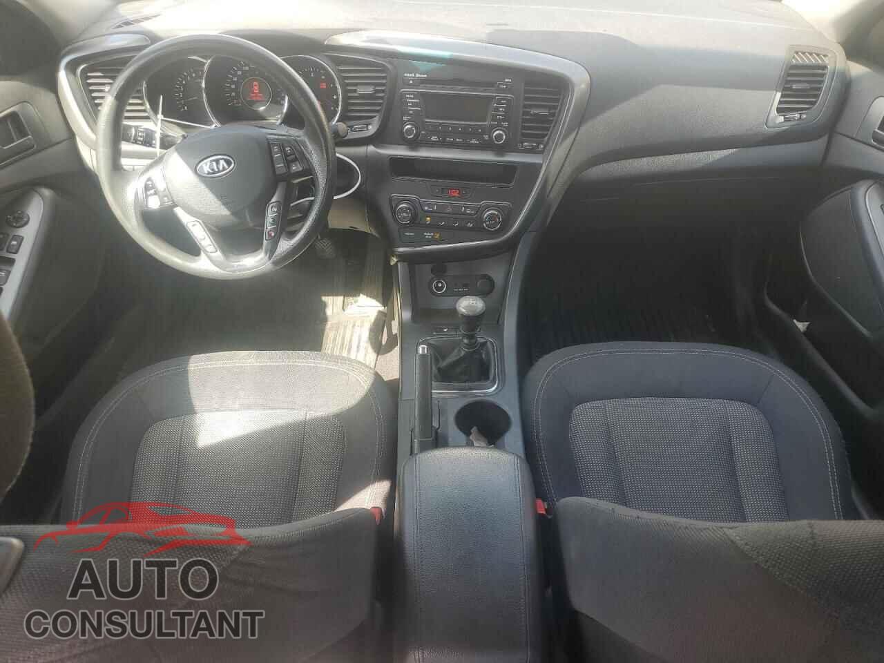 KIA OPTIMA 2011 - KNAGM4A71B5203875