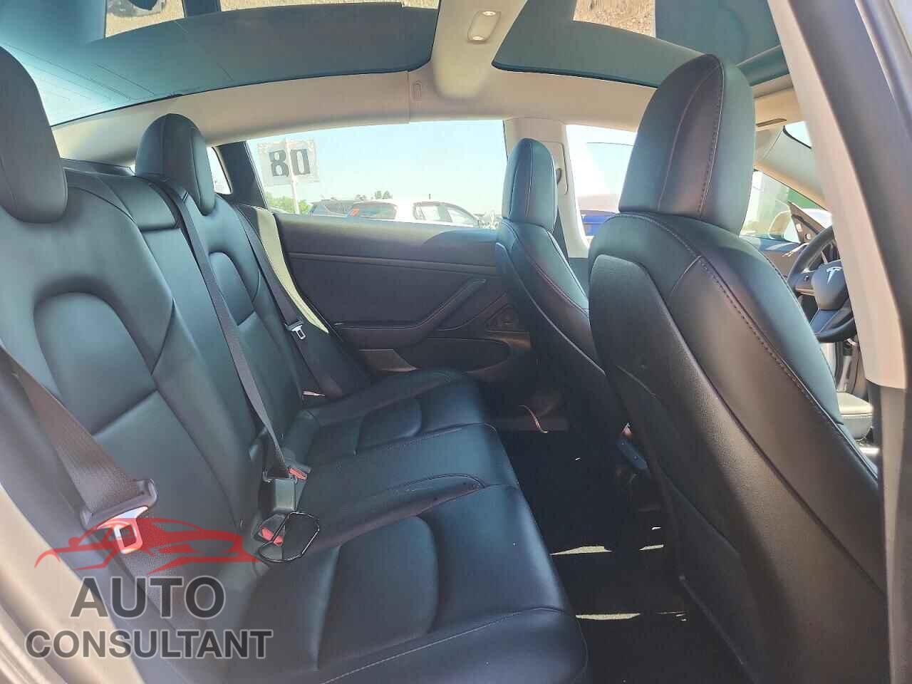 TESLA MODEL 3 2020 - 5YJ3E1EA2LF658950