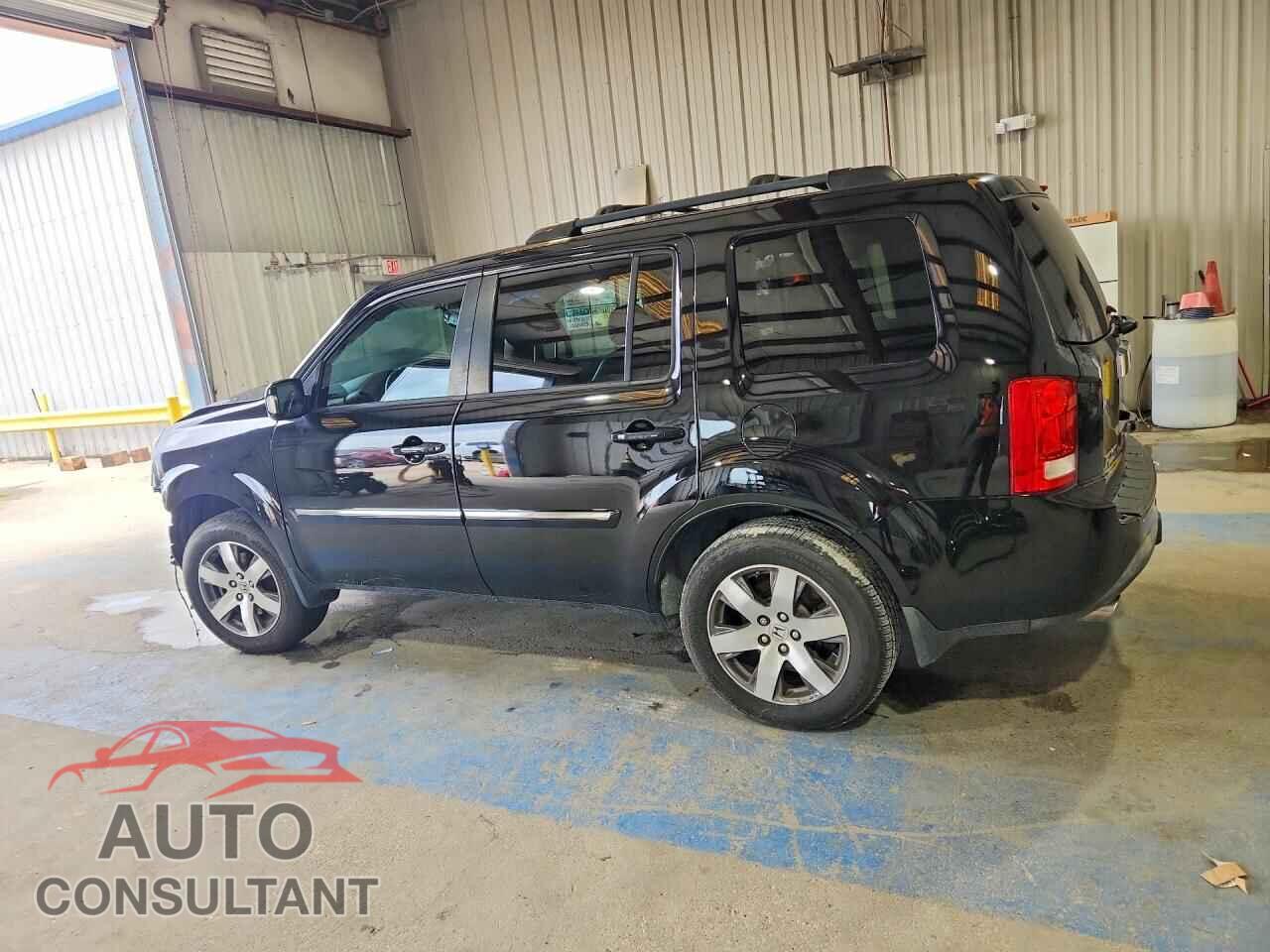 HONDA PILOT 2015 - 5FNYF3H96FB012332