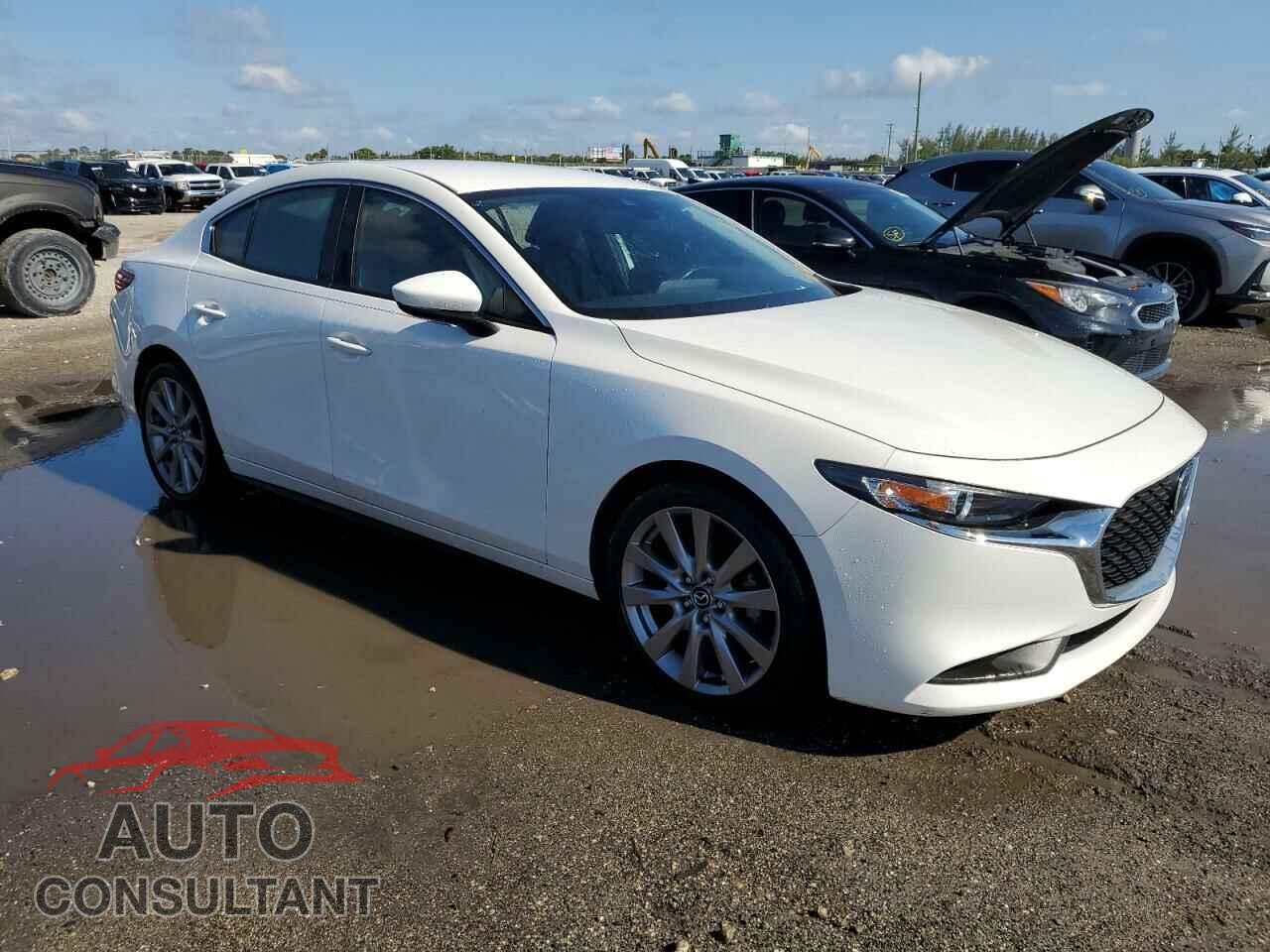 MAZDA 3 2021 - JM1BPABL2M1333978
