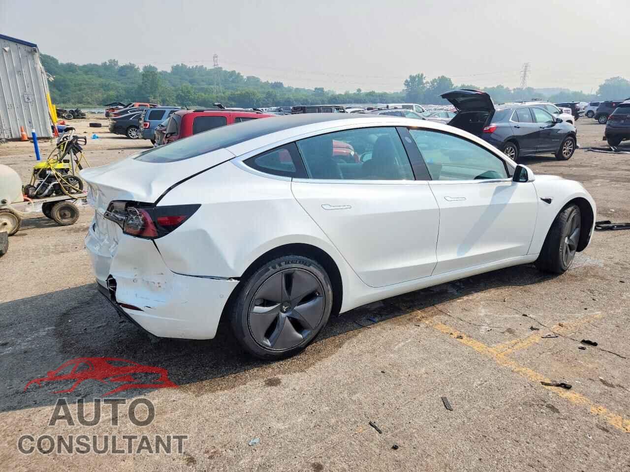 TESLA MODEL 3 2019 - 5YJ3E1EB6KF493315