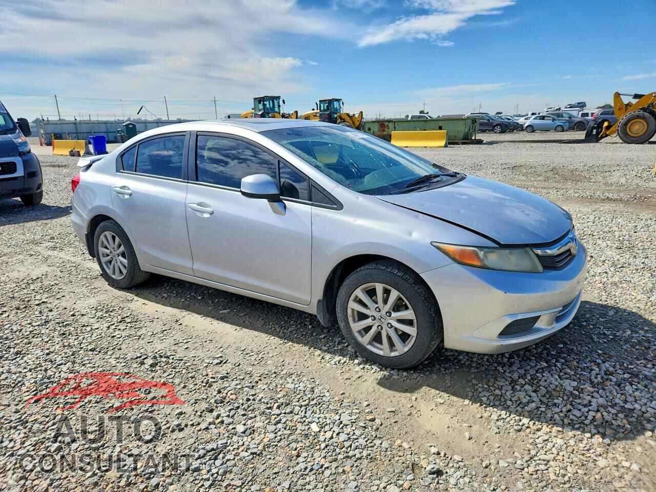 HONDA CIVIC 2012 - 2HGFB2F86CH328456