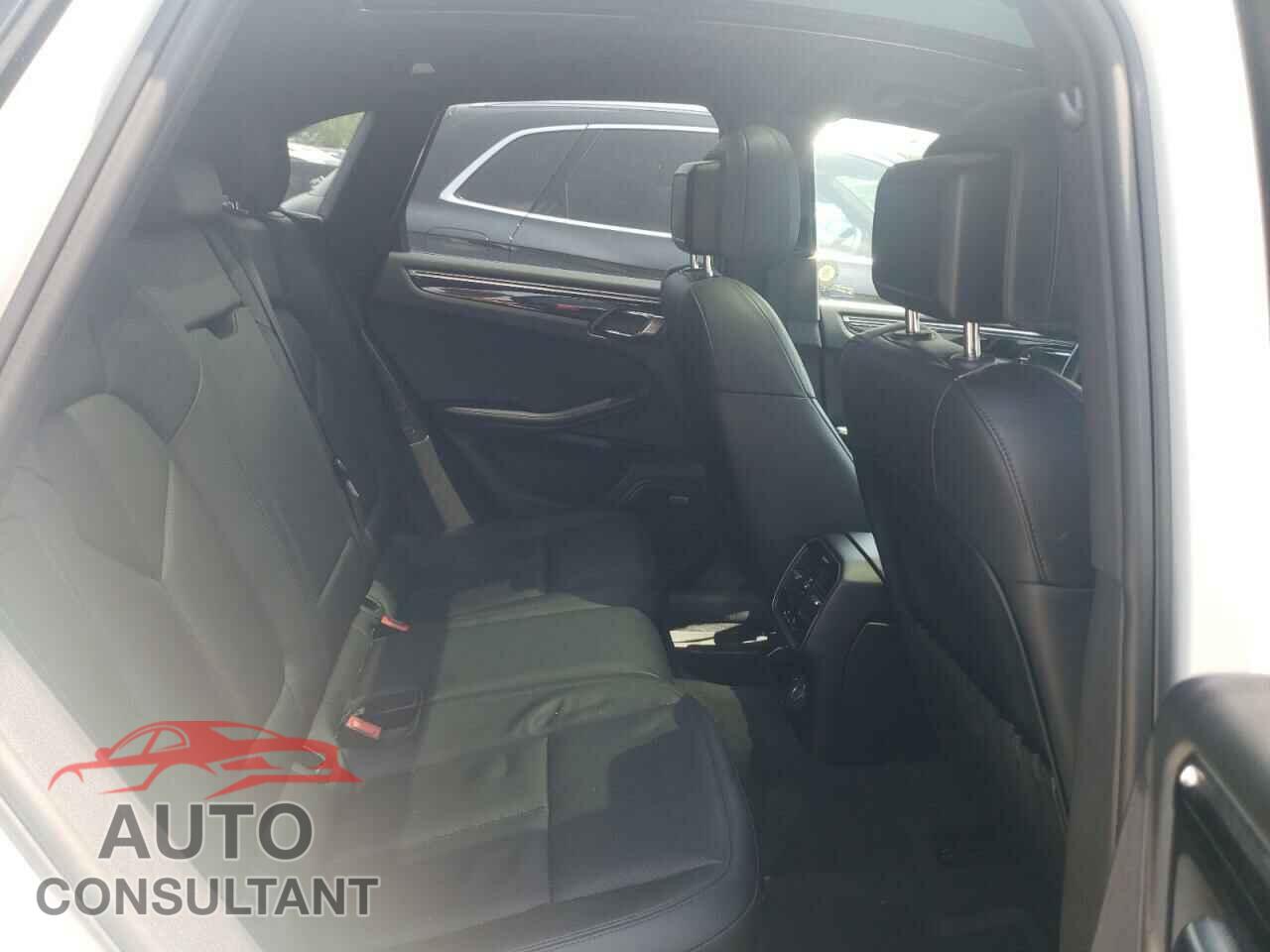 PORSCHE MACAN 2017 - WP1AB2A57HLB10136