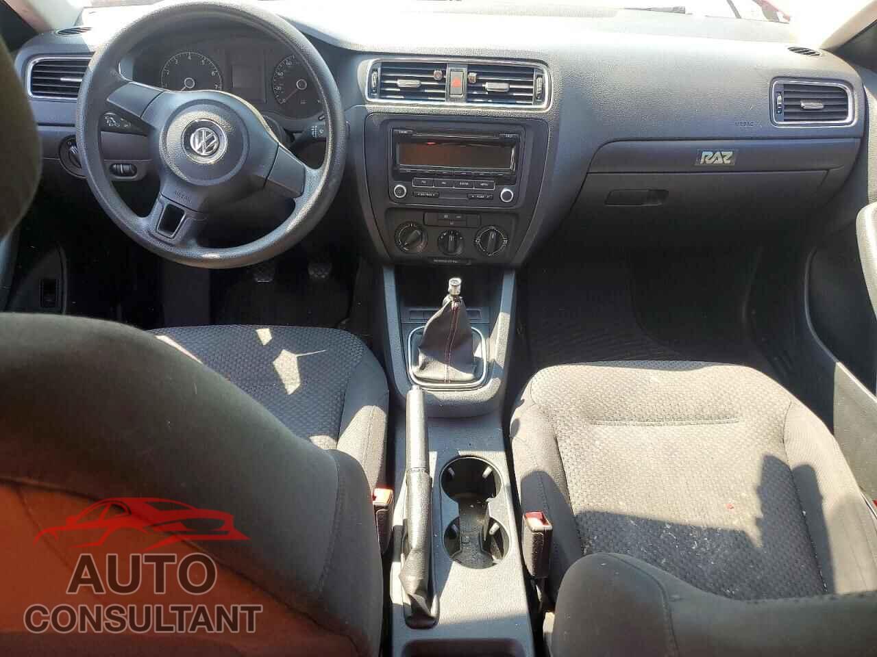 VOLKSWAGEN JETTA 2012 - 3VW1K7AJ9CM382820