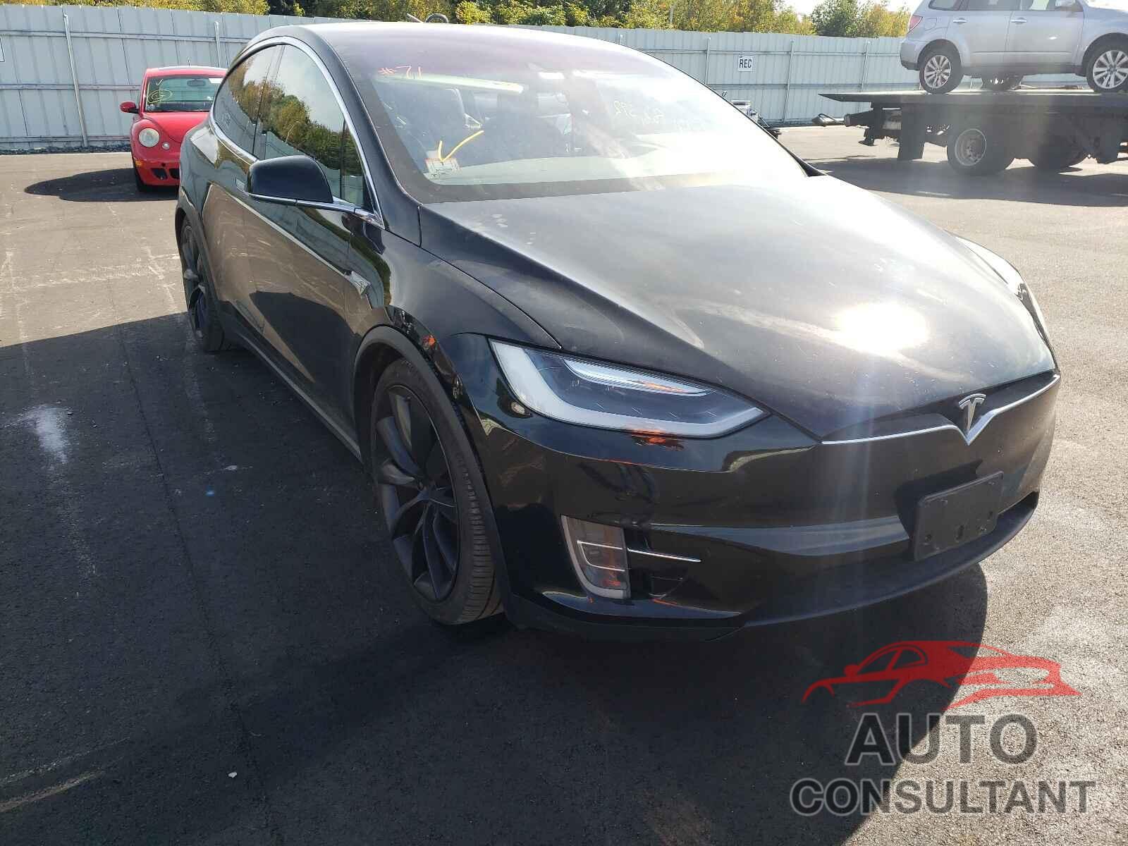 TESLA MODEL X 2016 - 5YJXCAE21GF004771