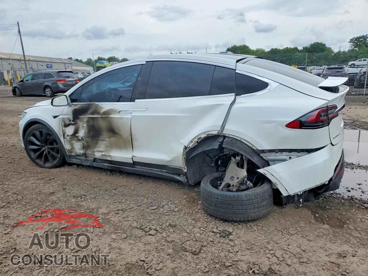 TESLA MODEL X 2017 - 5YJXCAE25HF075151