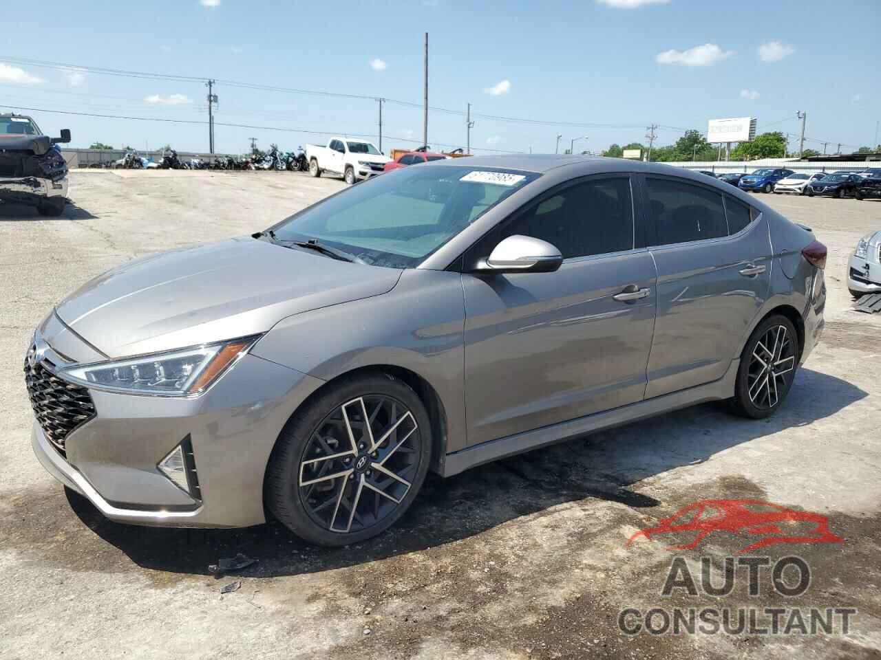 HYUNDAI ELANTRA 2020 - KMHD04LB8LU084468