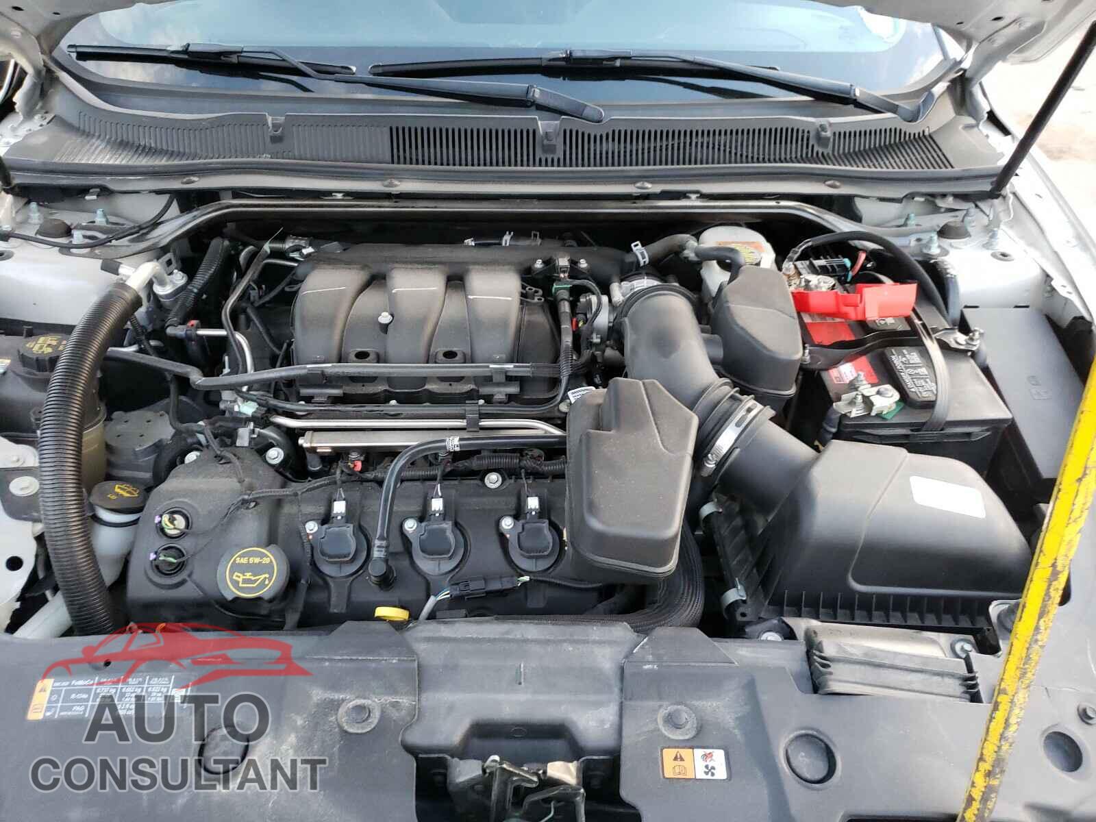 FORD TAURUS 2017 - 1FAHP2F86HG115136
