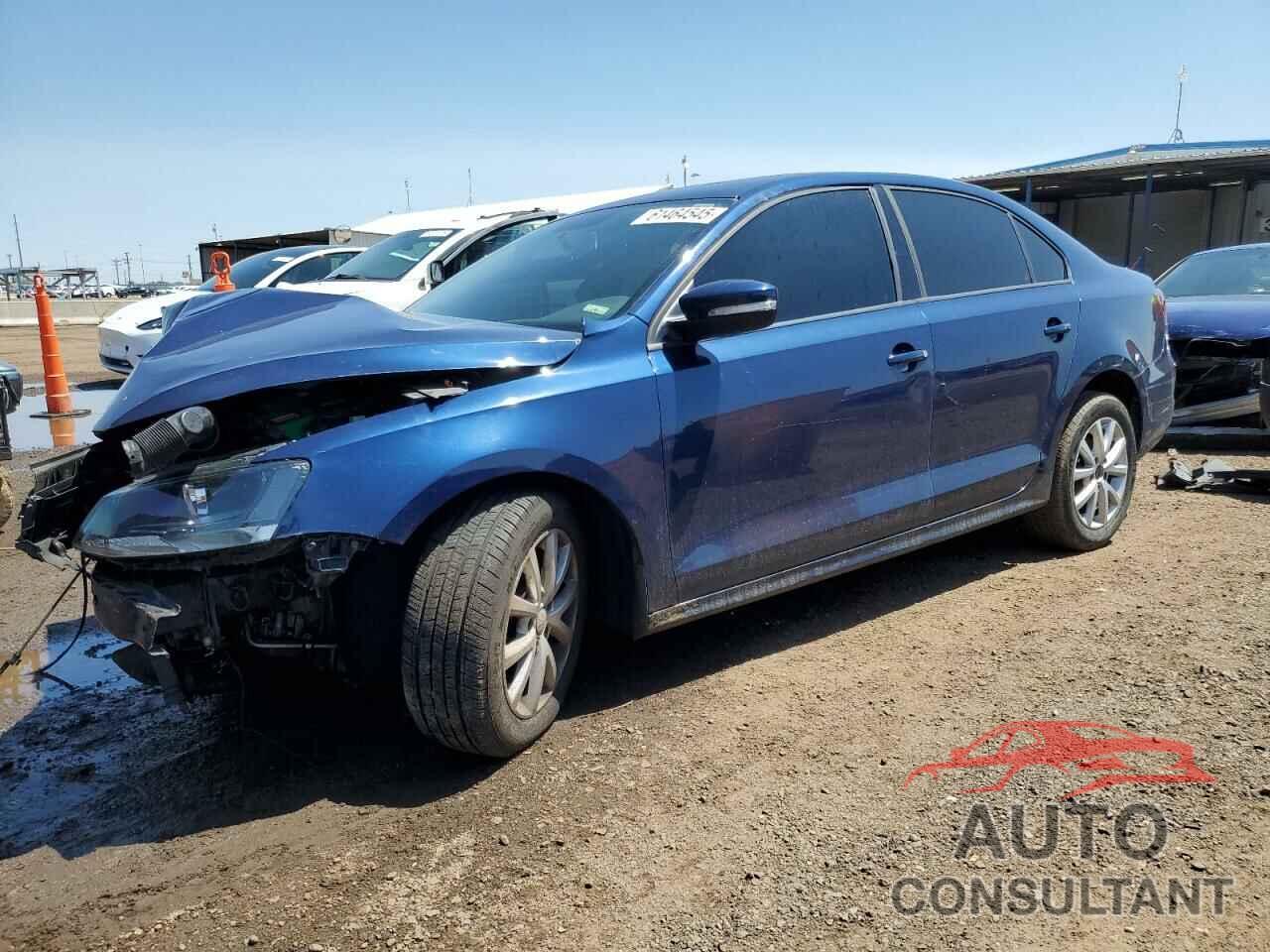 VOLKSWAGEN JETTA 2012 - 3VWDX7AJ4CM307103