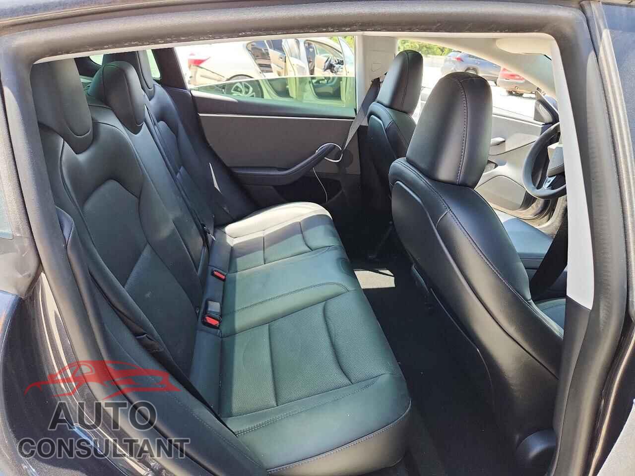 TESLA MODEL 3 2025 - 5YJ3E1EA1SF010434