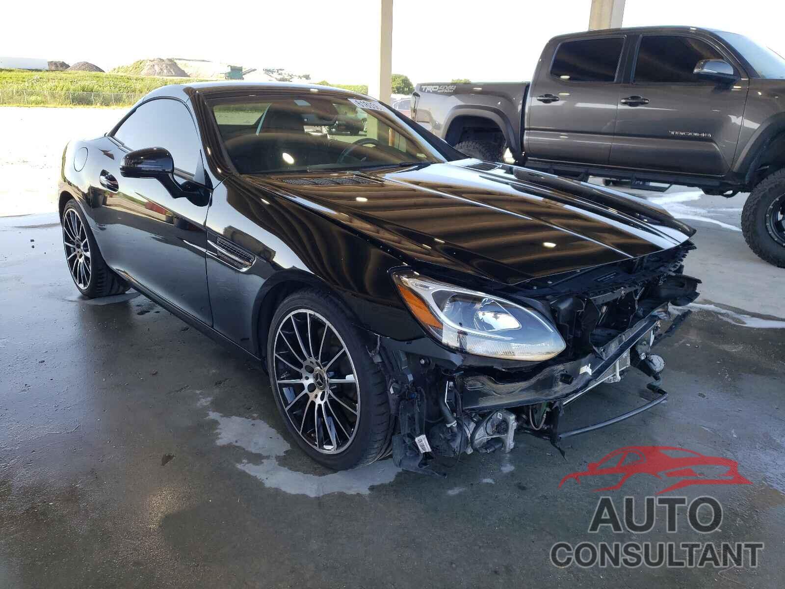 MERCEDES-BENZ SLC-CLASS 2019 - WDDPK3JA0KF157972