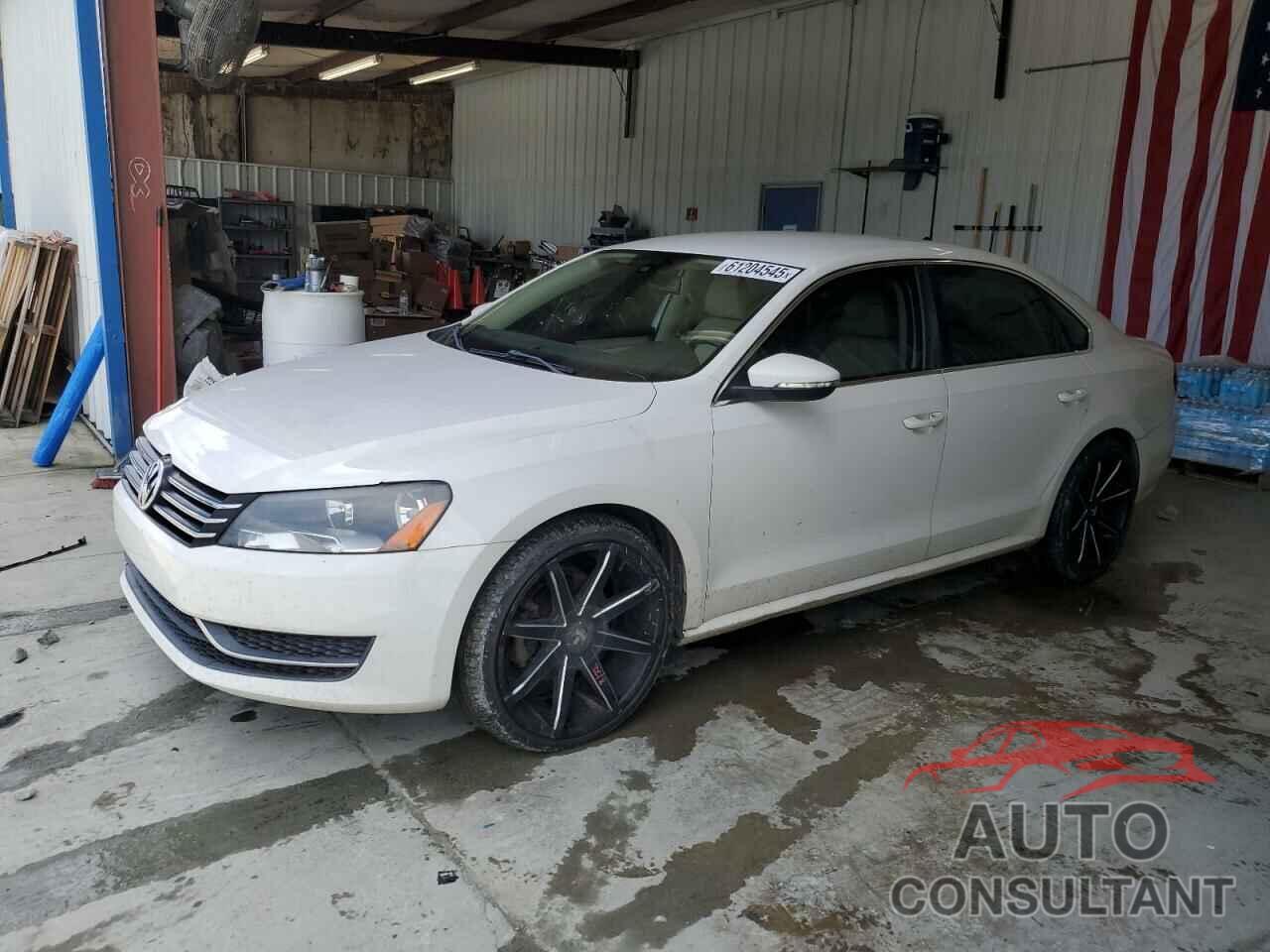VOLKSWAGEN PASSAT 2012 - 1VWBP7A30CC071110