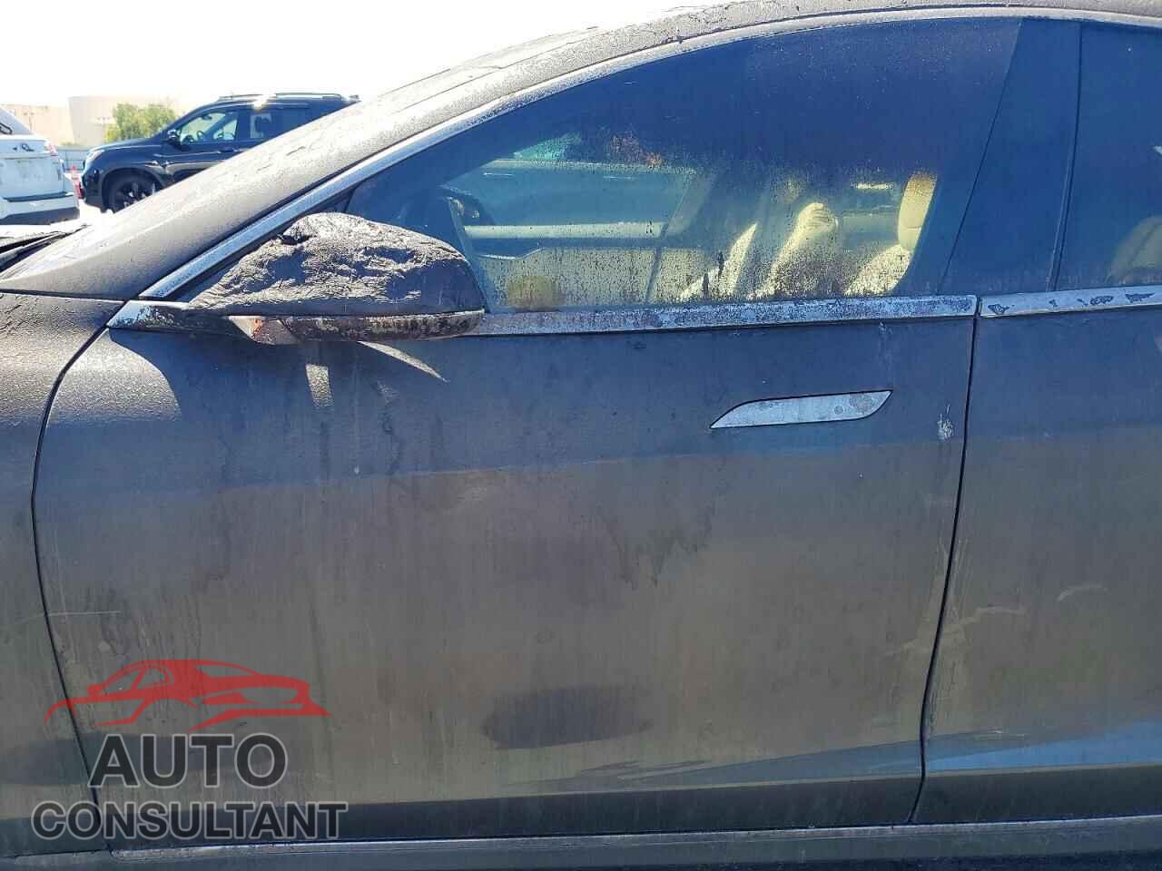 TESLA MODEL S 2018 - 5YJSA1E41JF243066