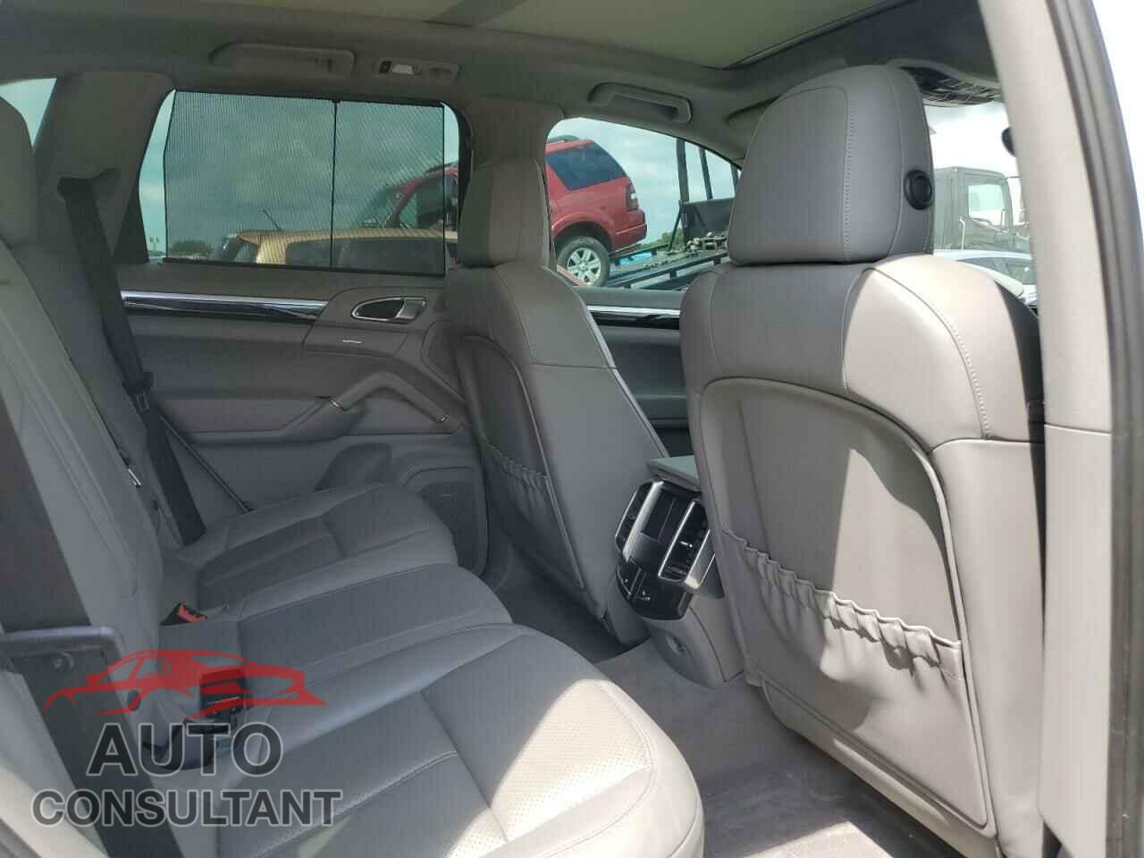 PORSCHE CAYENNE 2013 - WP1AF2A27DLA22627