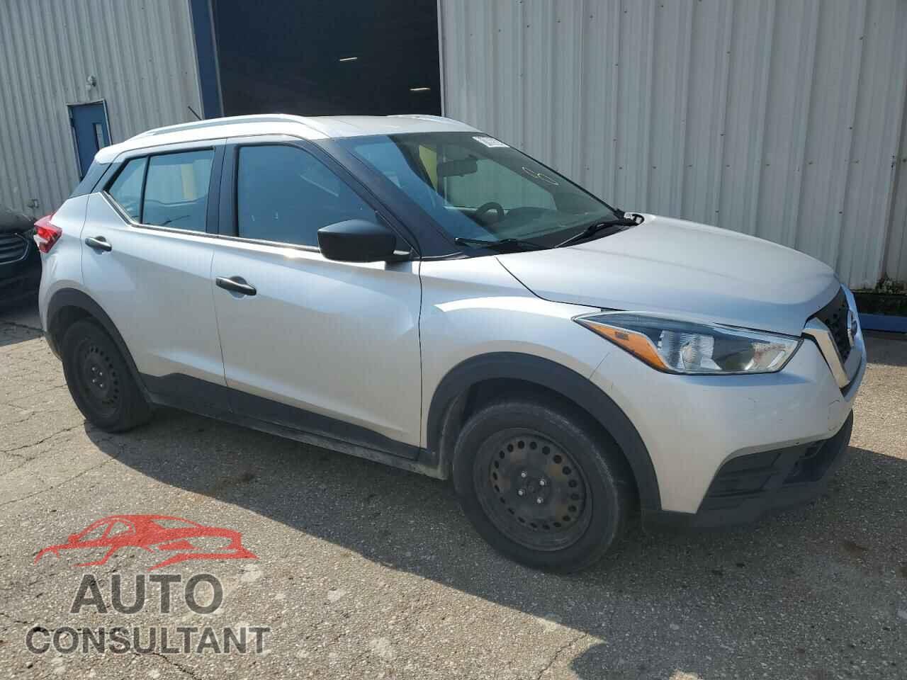 NISSAN KICKS 2019 - 3N1CP5CU3KL557840