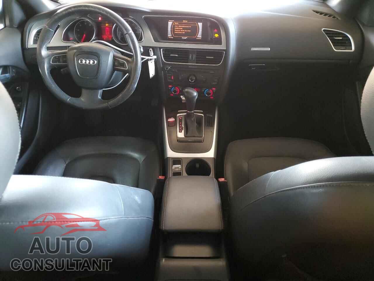AUDI A5 2011 - WAUJFAFH2BN008111
